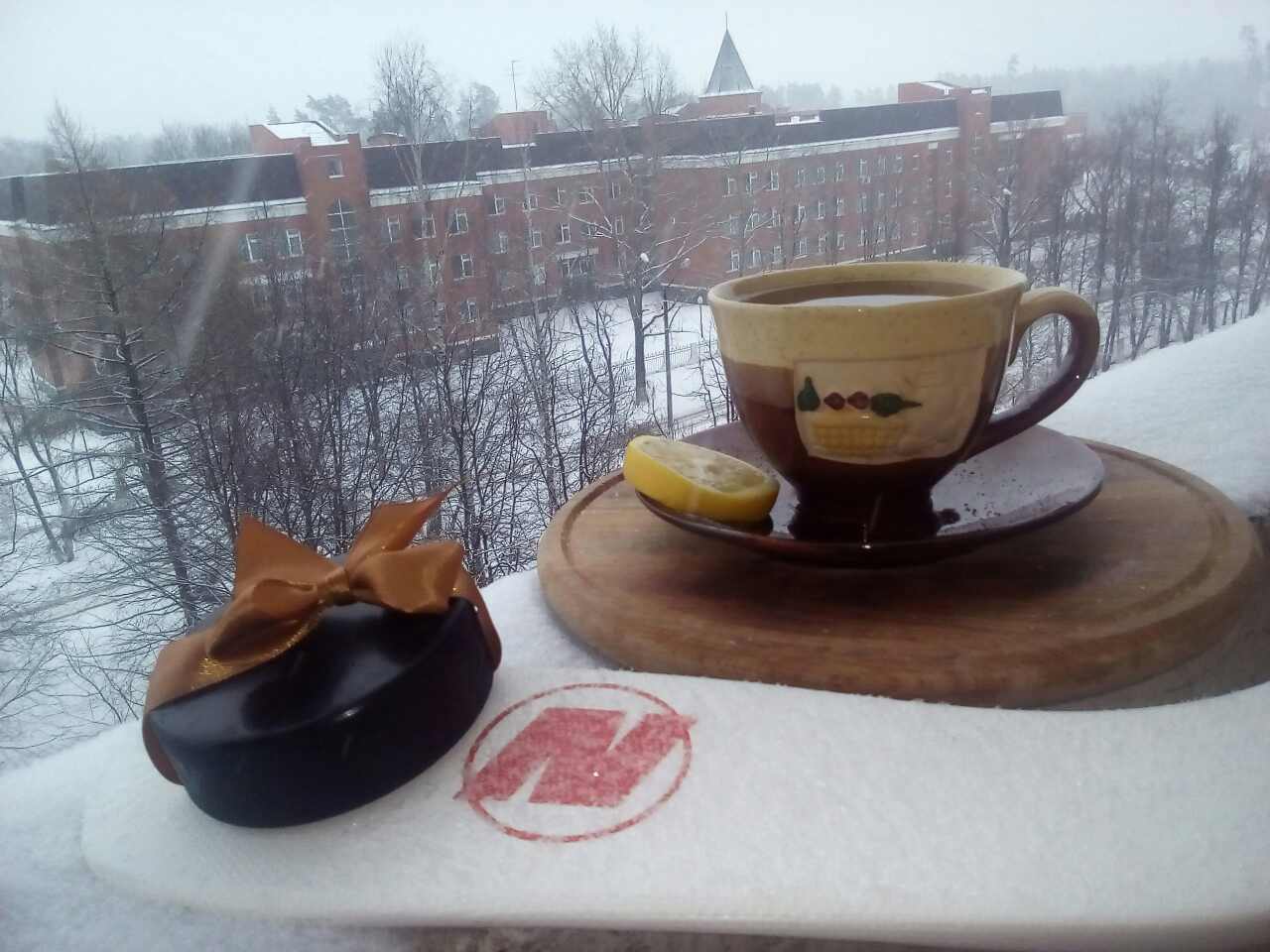 Снежнохоккейное чаепитие.