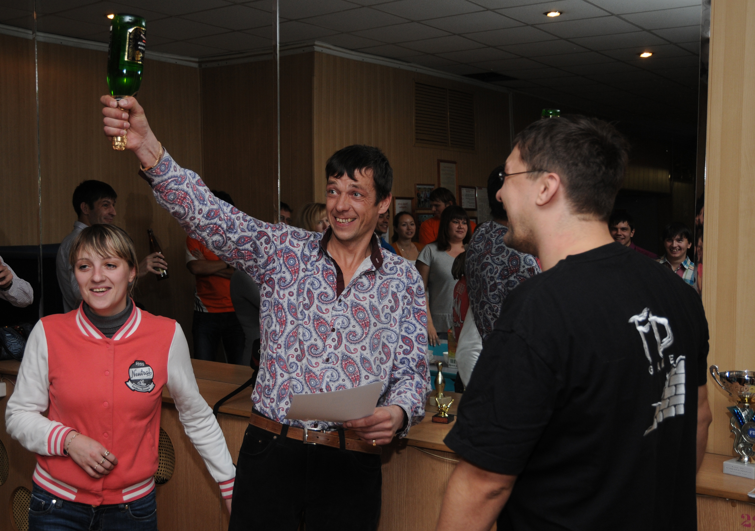 Всем Шампанского!