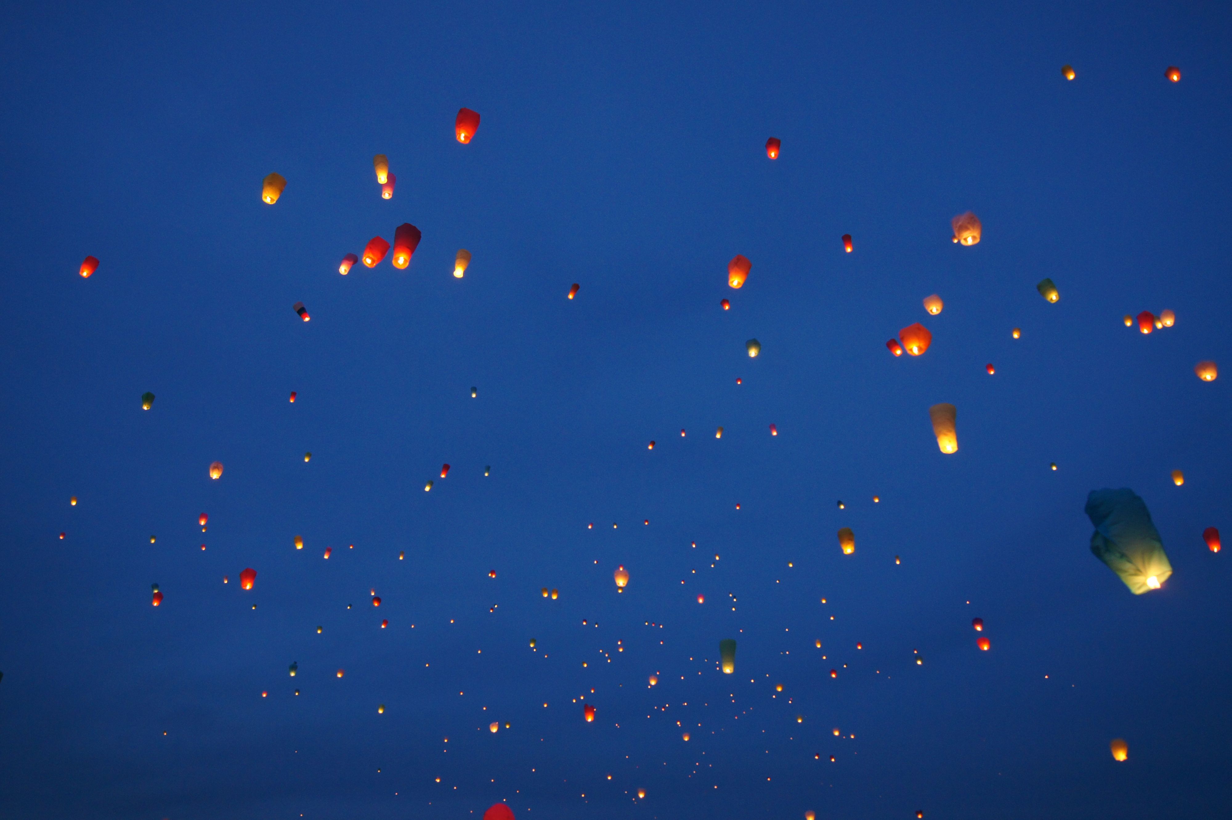 ЗапускФонариков-23