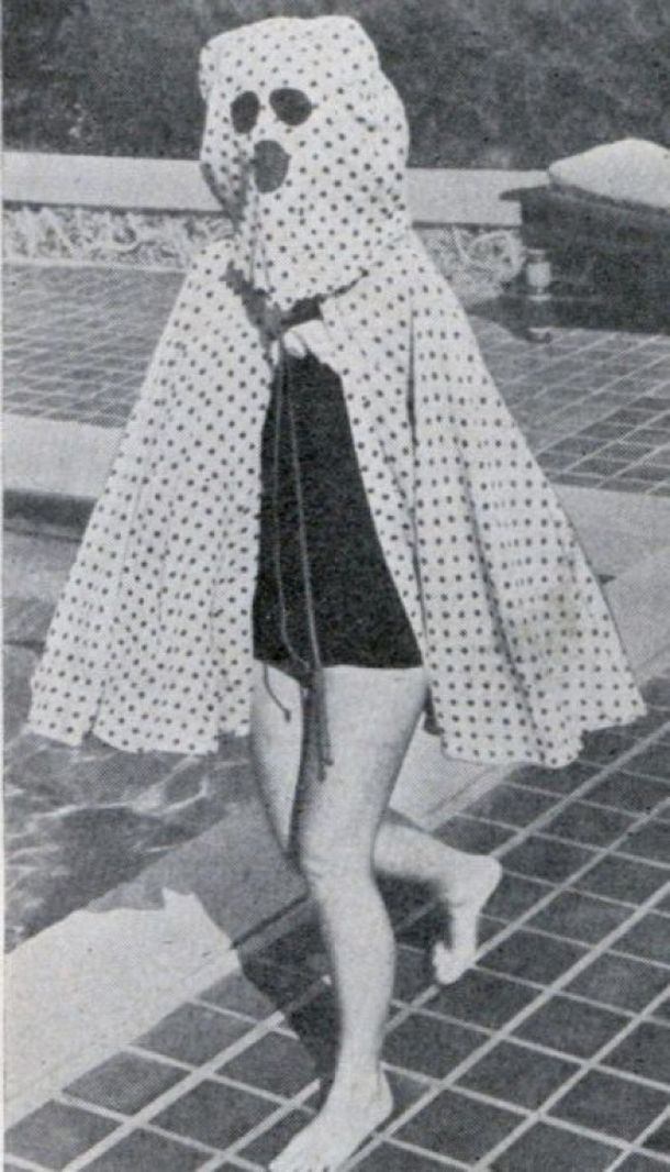 Плащик для защиты от солнечных ожогов, 1940-ой год