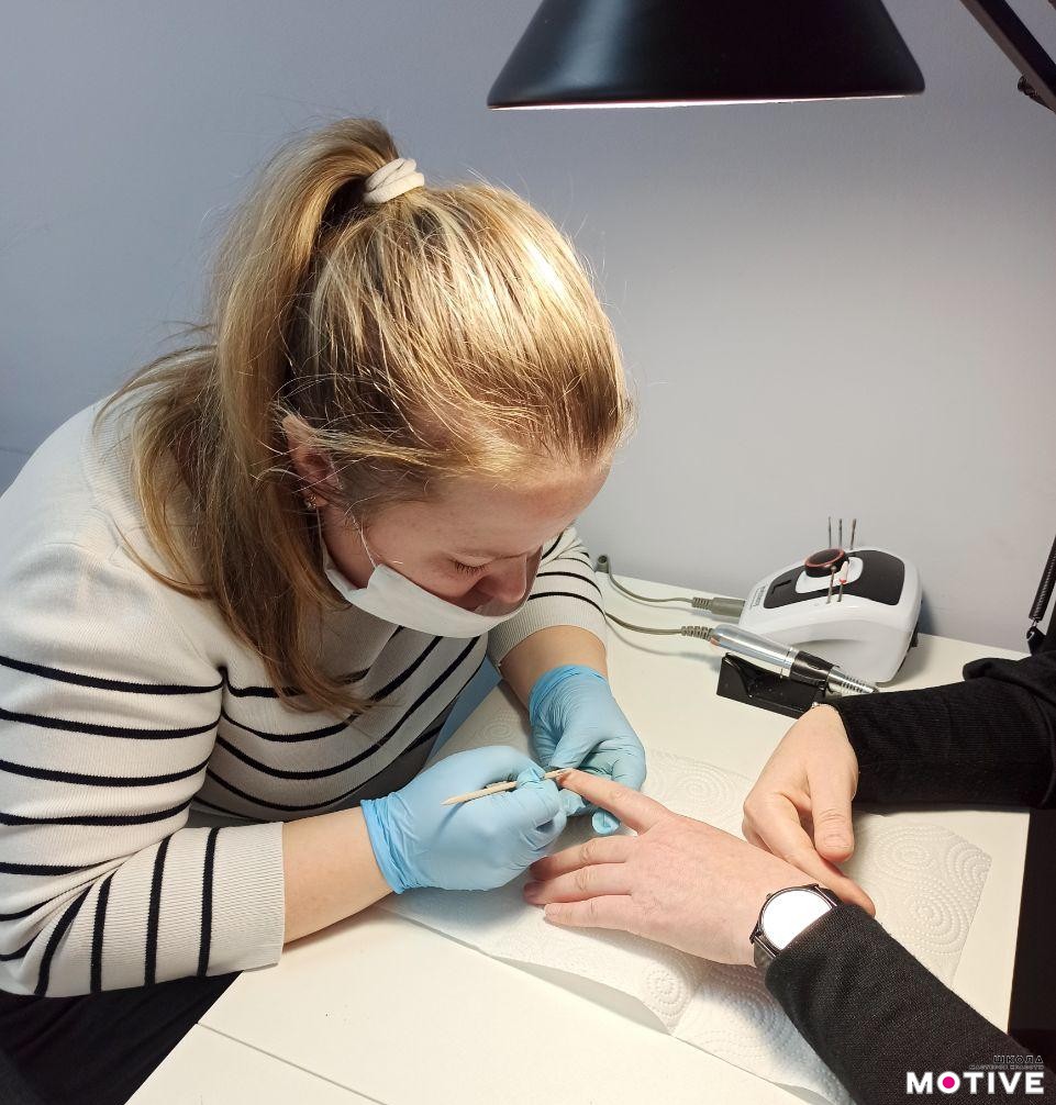 Индивидуальное обучение мастеров маникюра