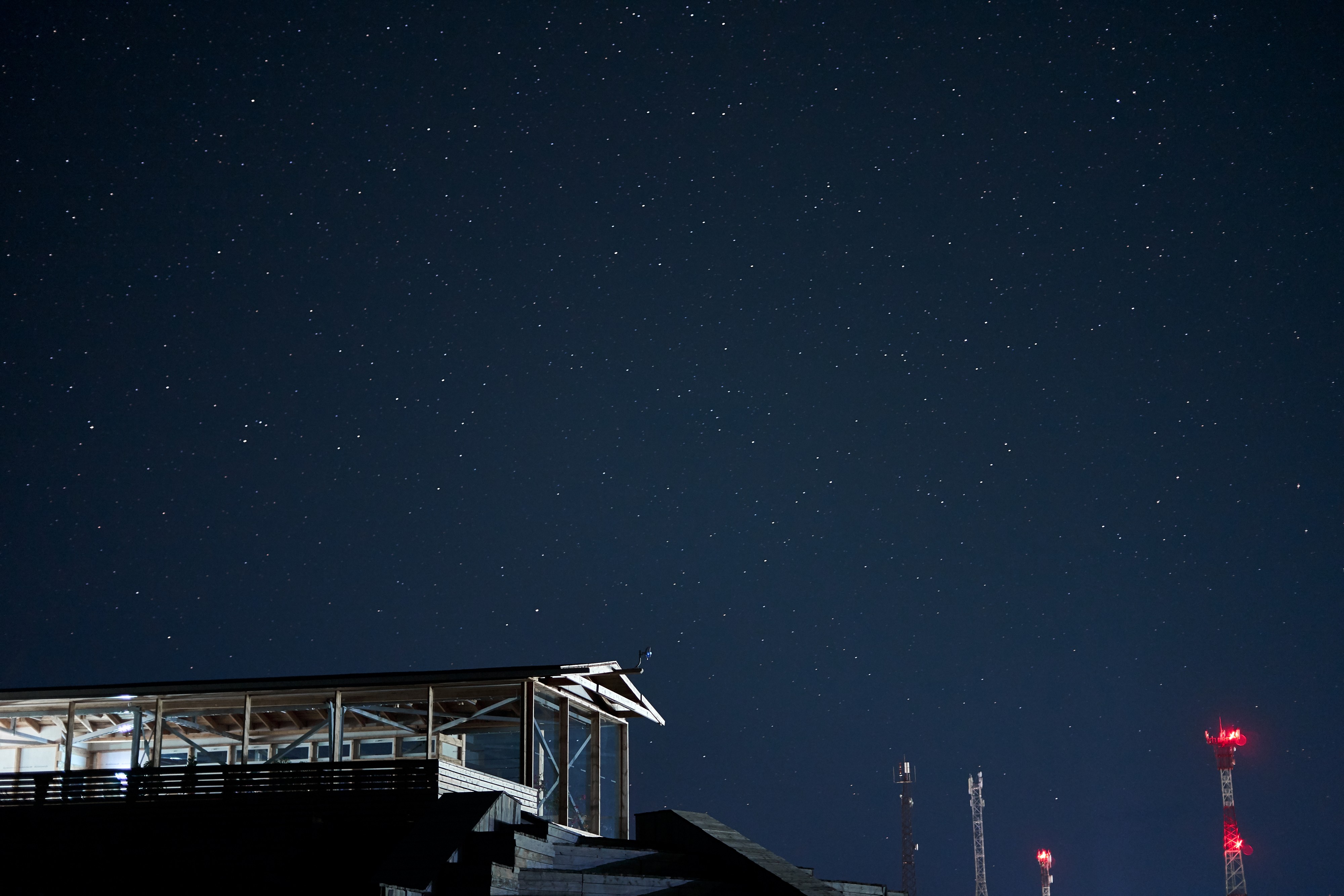 "Смотри, как звезды в вышине светло горят тебе и мне..."