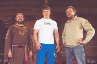  РУССКИЕ