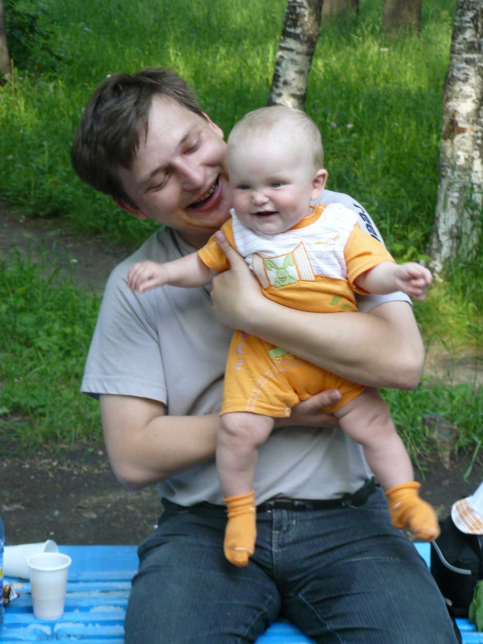 Молодым родителям и без дискотеки хорошо