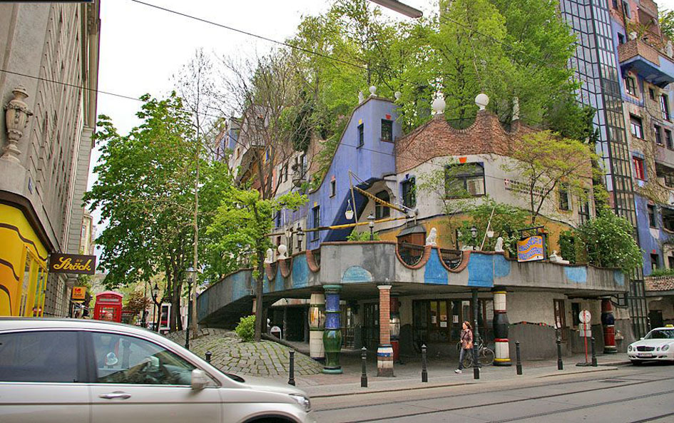 А так у них. Вена. Дом архитектора Хундертвассера