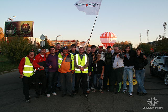 участники и организаторы дрифт шоу в Ангарске