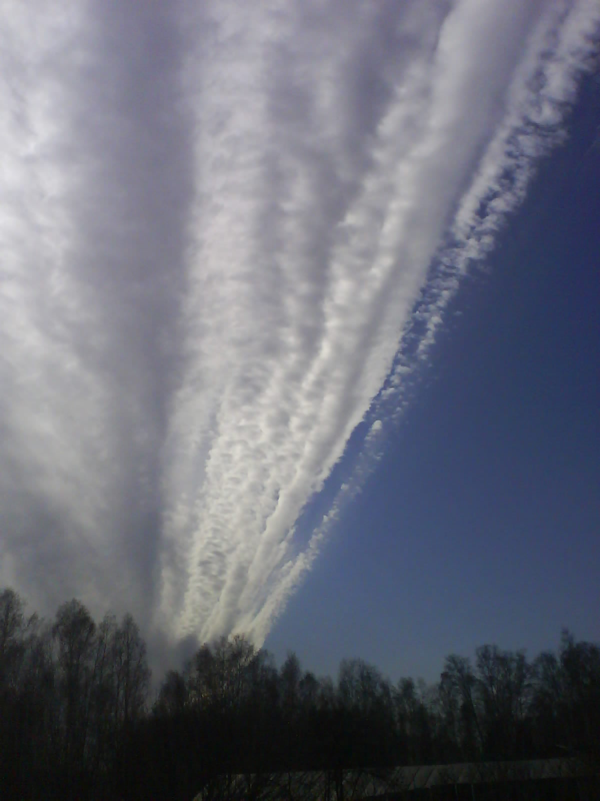 Облака, посвящённые другу-однорасцветовцу Серёге