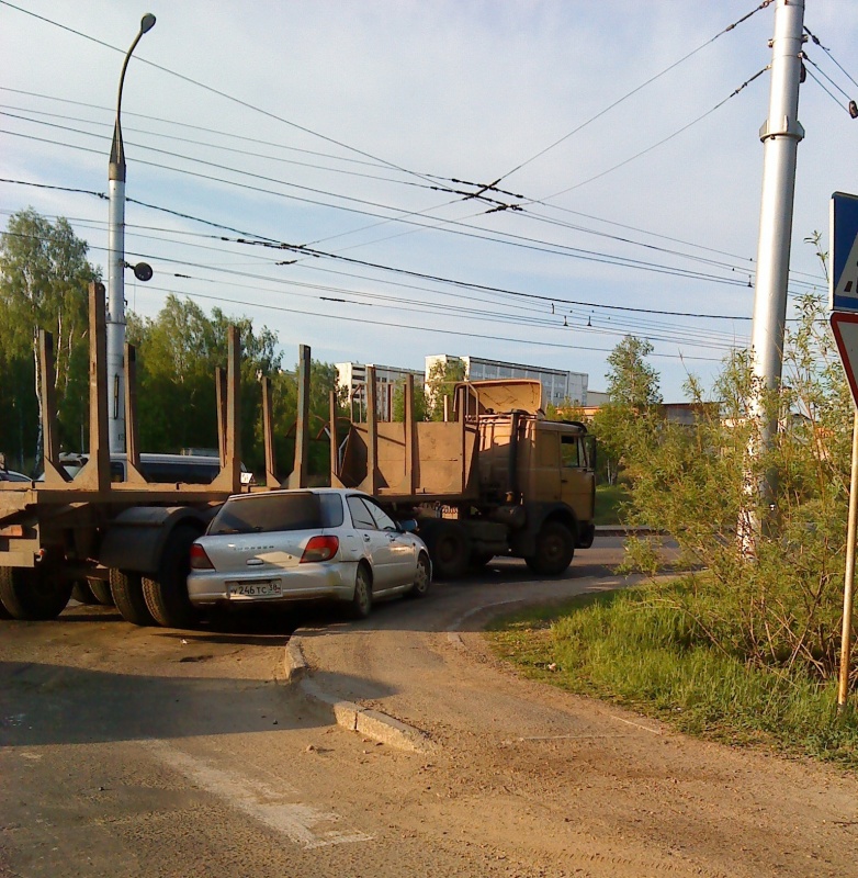 Камазу помеха справа не помеха