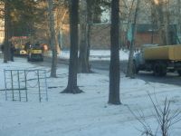 видимо в ангарске лето короткое, всего два дня и то выходные, поэтому дороги ремонтируют зимой :)