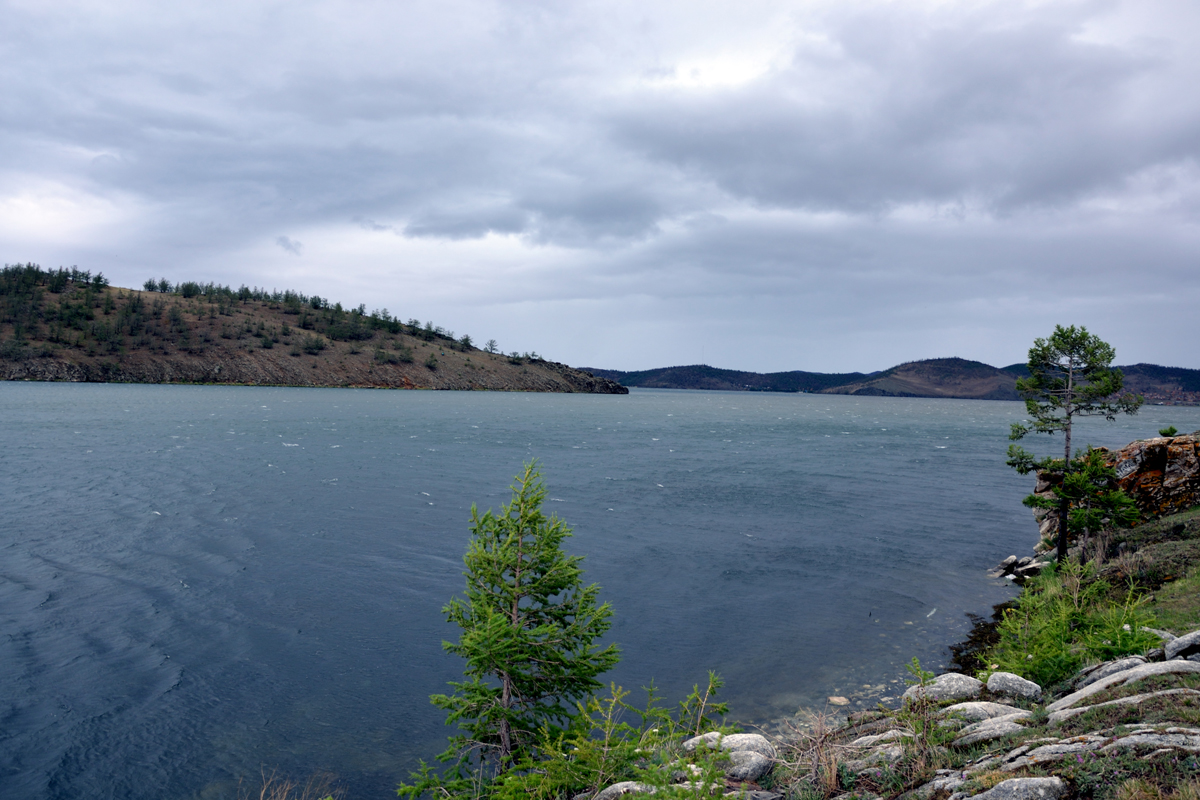 Сильный ветер на Байкале