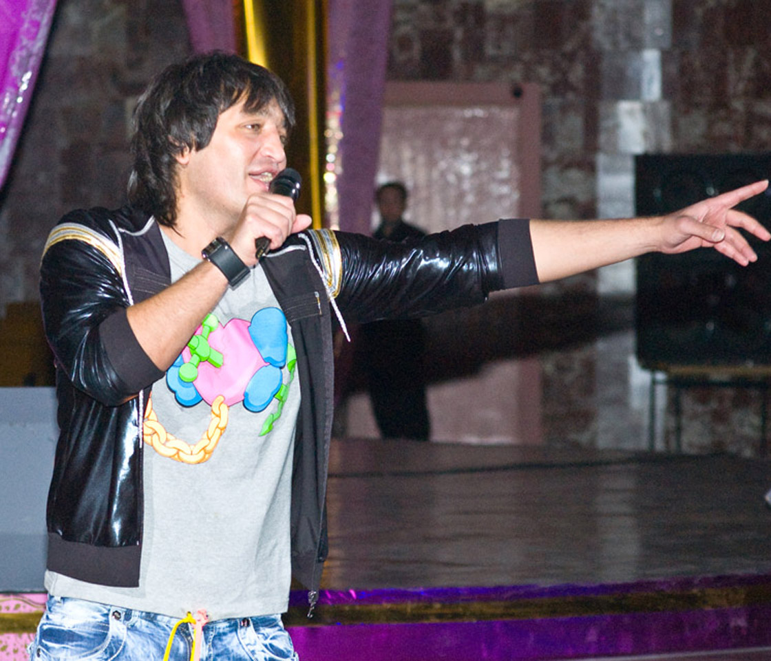 Рустаму СОЛНЦЕВУ 33 года