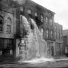 Утилизация незаконного алкоголя во время Сухого закона в Детройте, 1929 год Утилизация незаконного алкоголя во время Сухого закона в Детройте, 1929 год