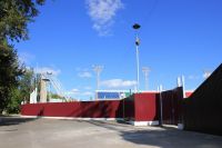 Забор это хорошо. Но какое он имеет отношение к развитию спорта?