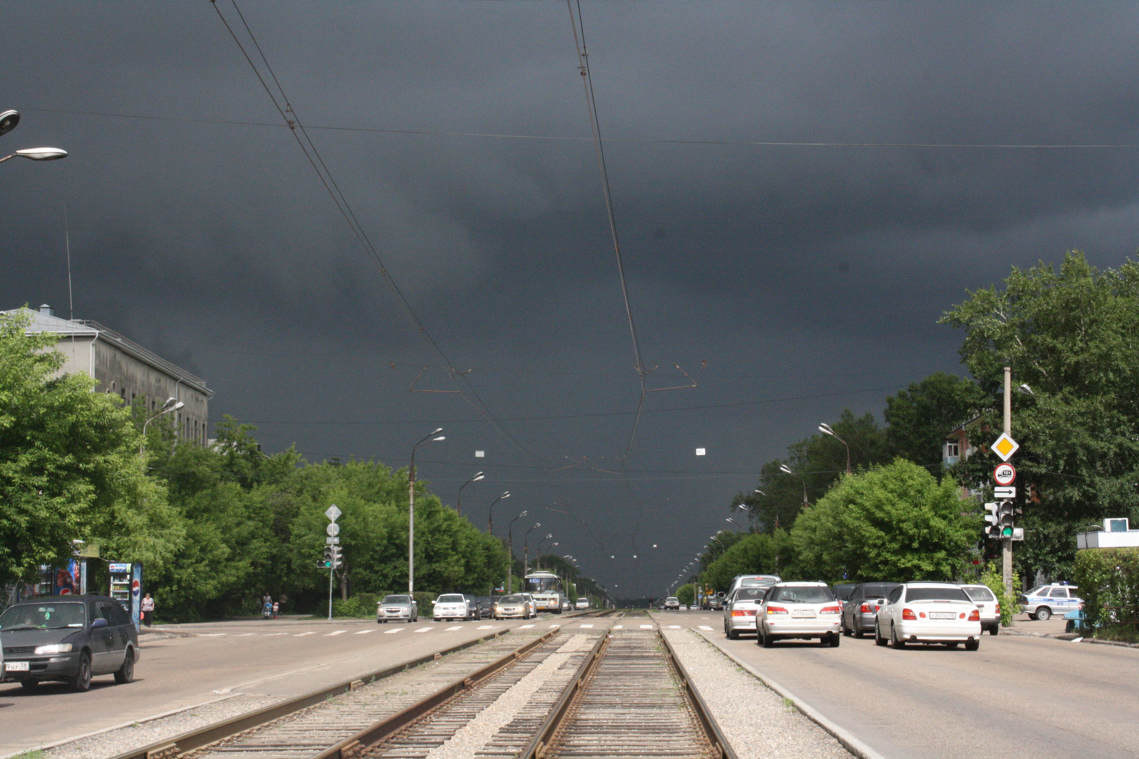 скоро ливанёт!