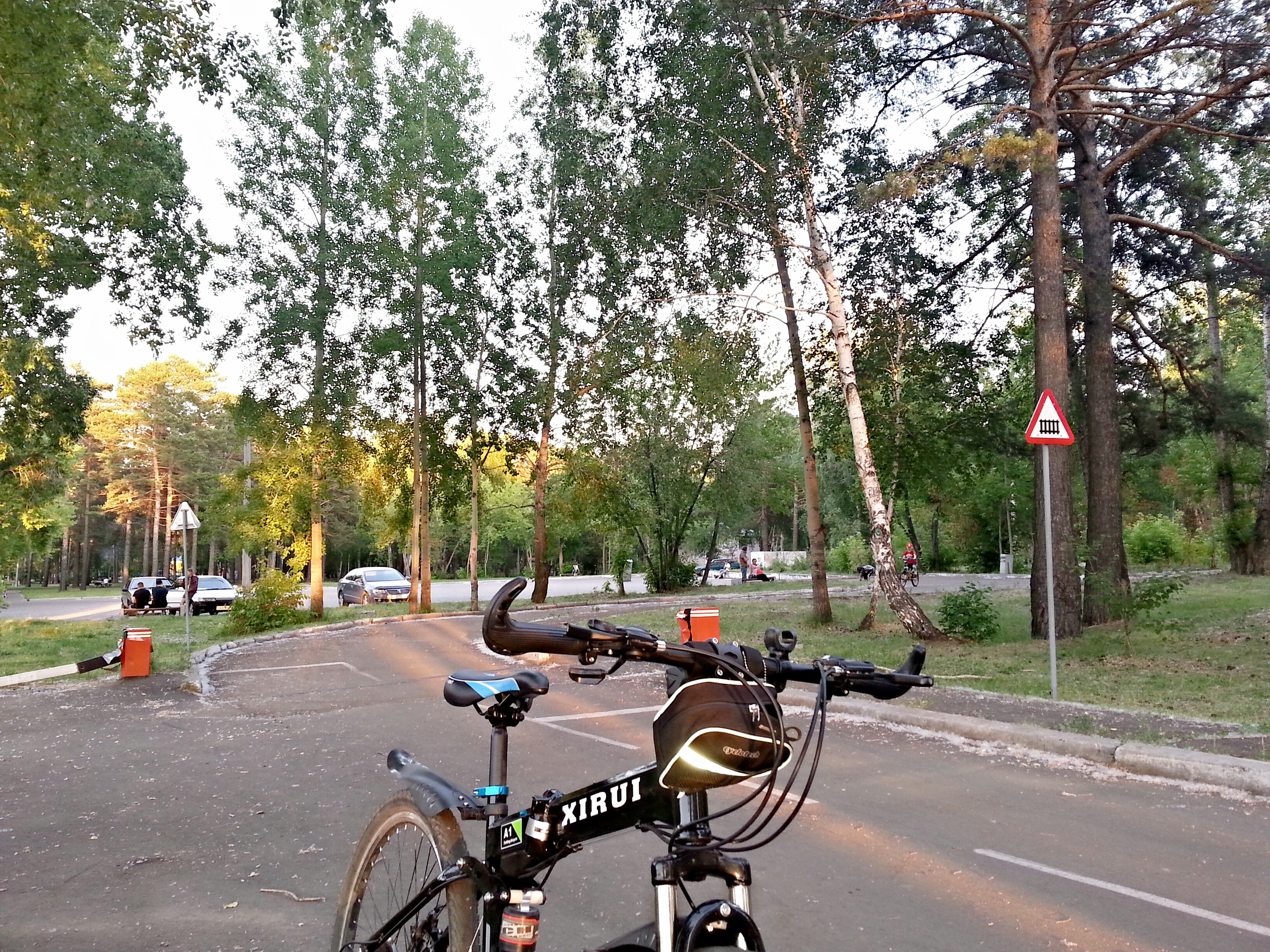 велотрек за Современником)))))