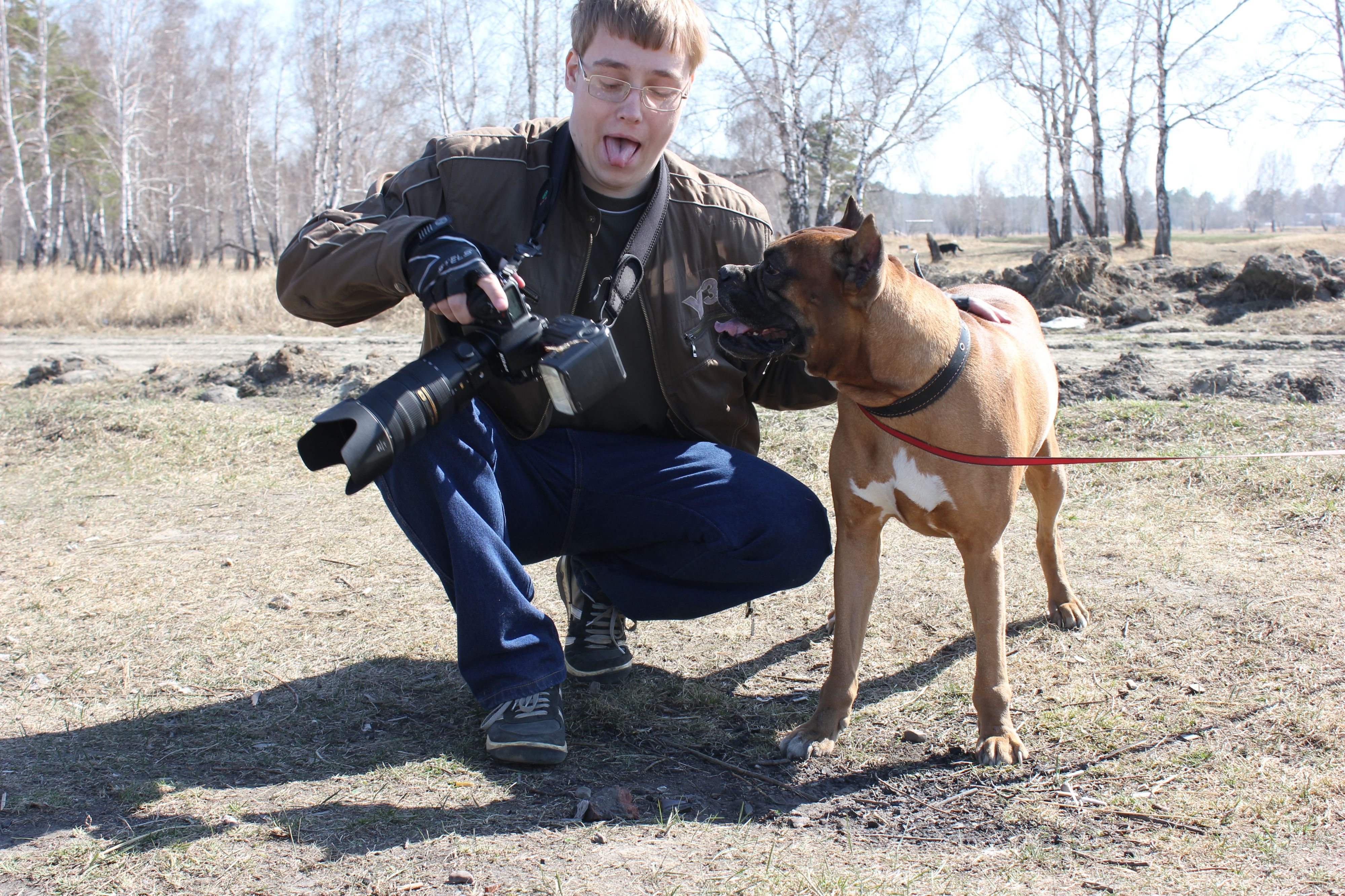 а это Чак,фотик,он снимки ааааабалденные делает,ну если постараца)))