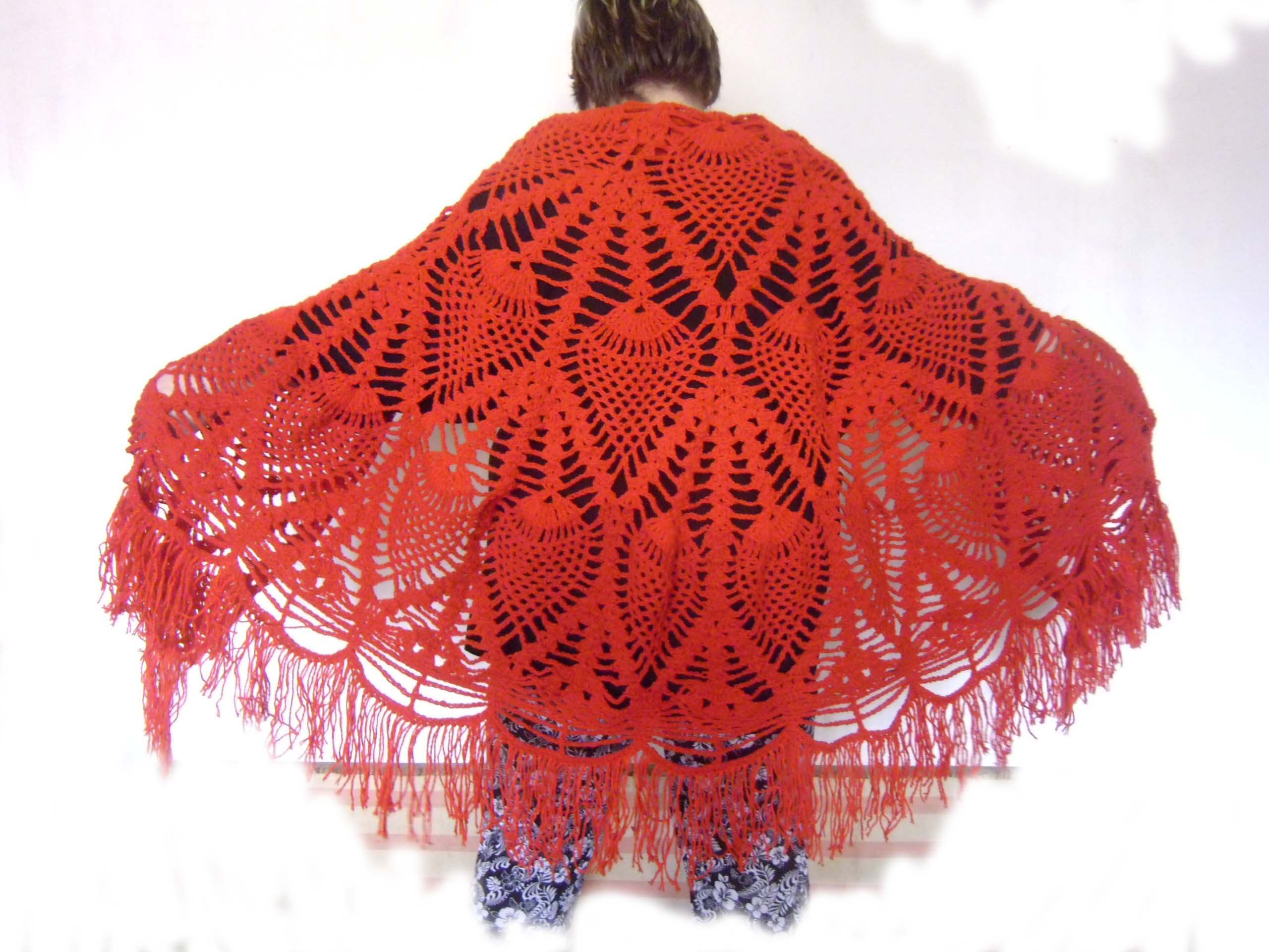 "Огненные бутоны" шаль