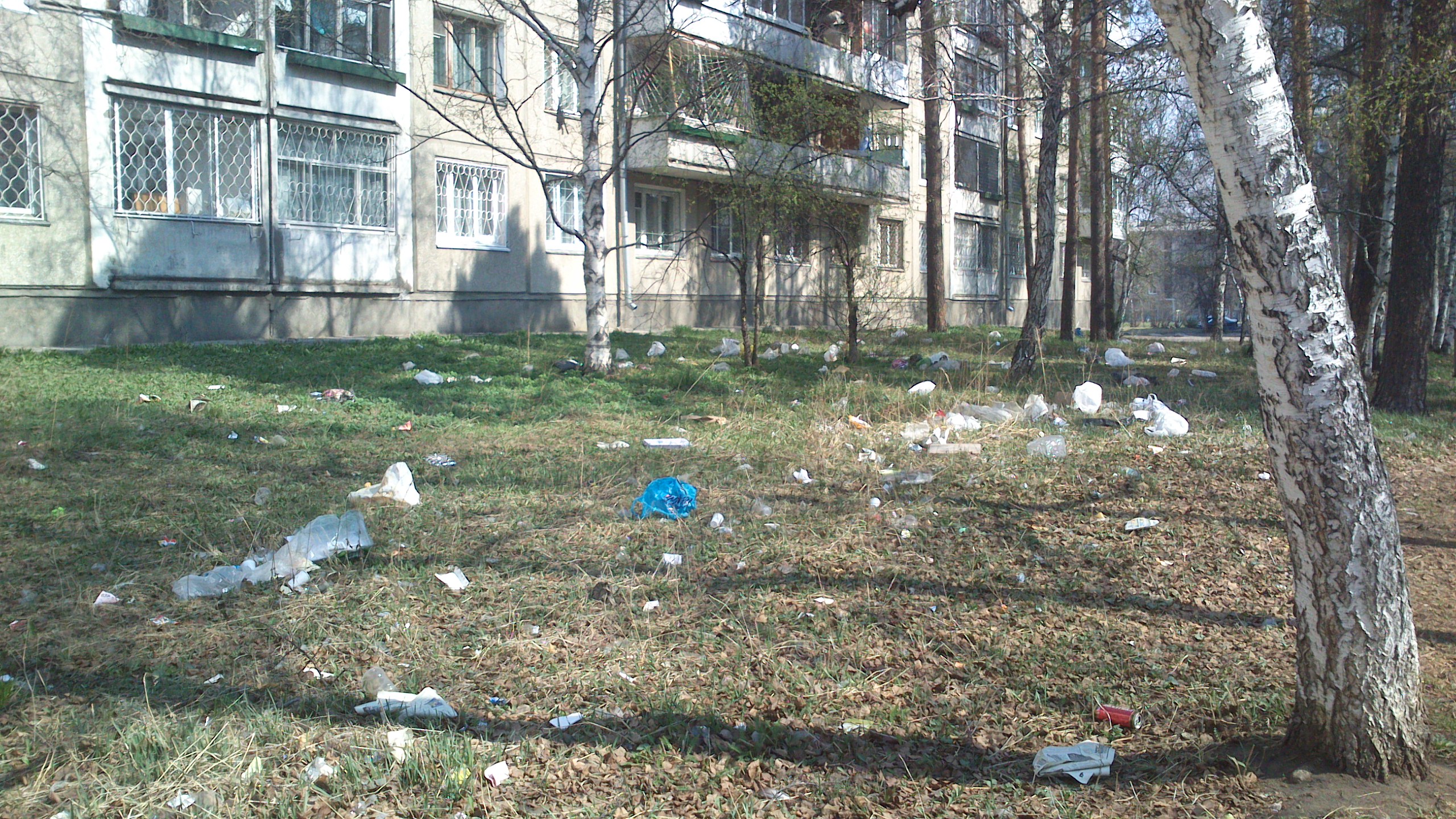 Так убирают мусор в 15 м-не.