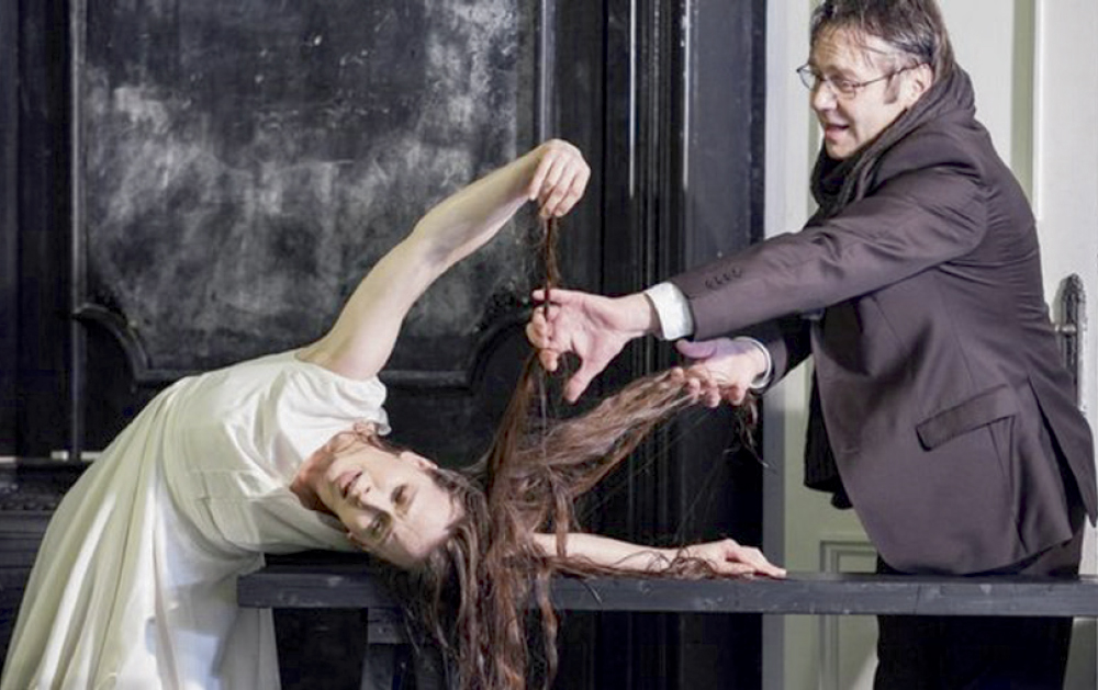 Elene-Kalinina-harakiri-madam-Bovari-5