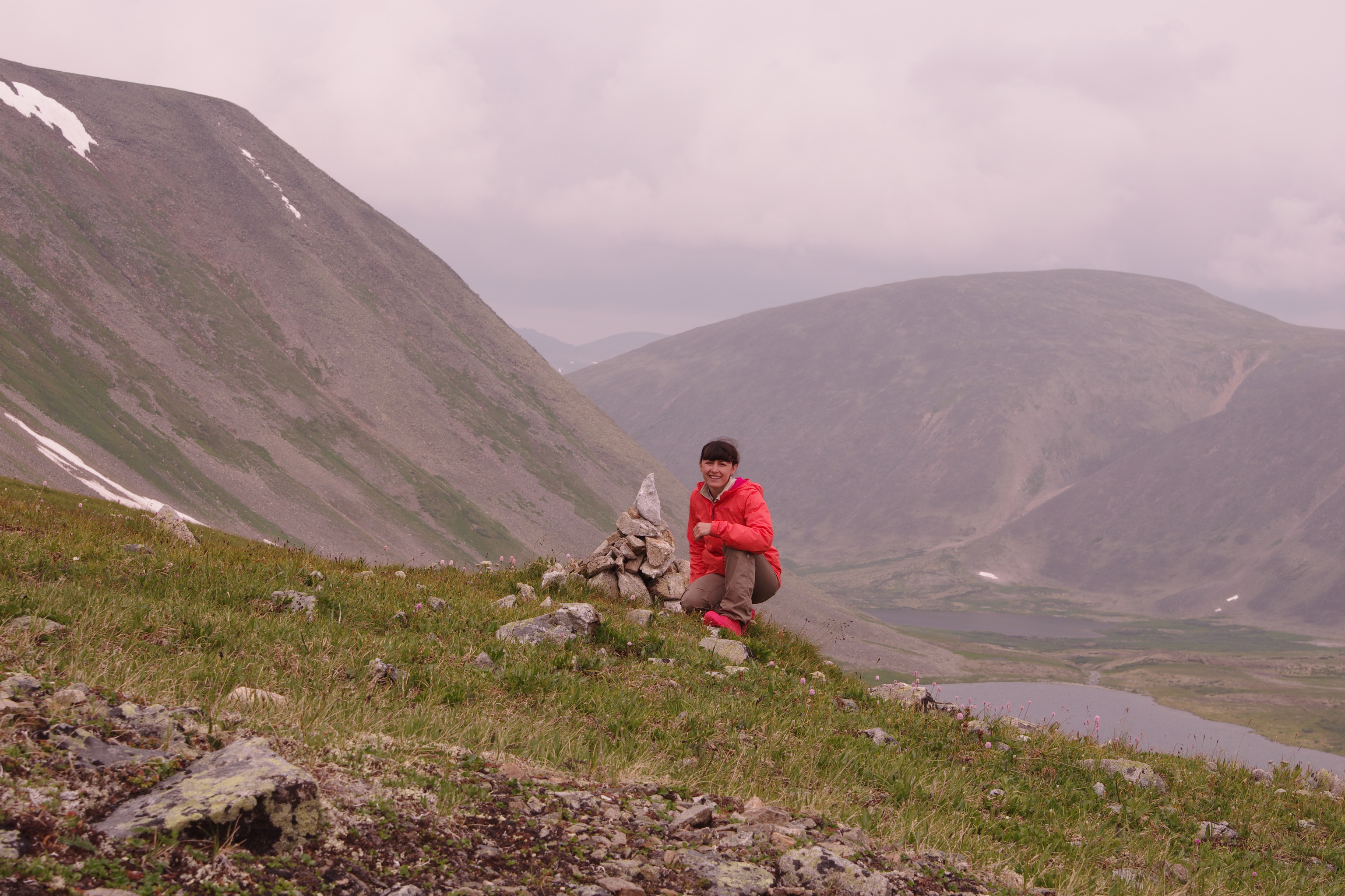 вулканы снова хмурятся - так просто к себе не подпустят