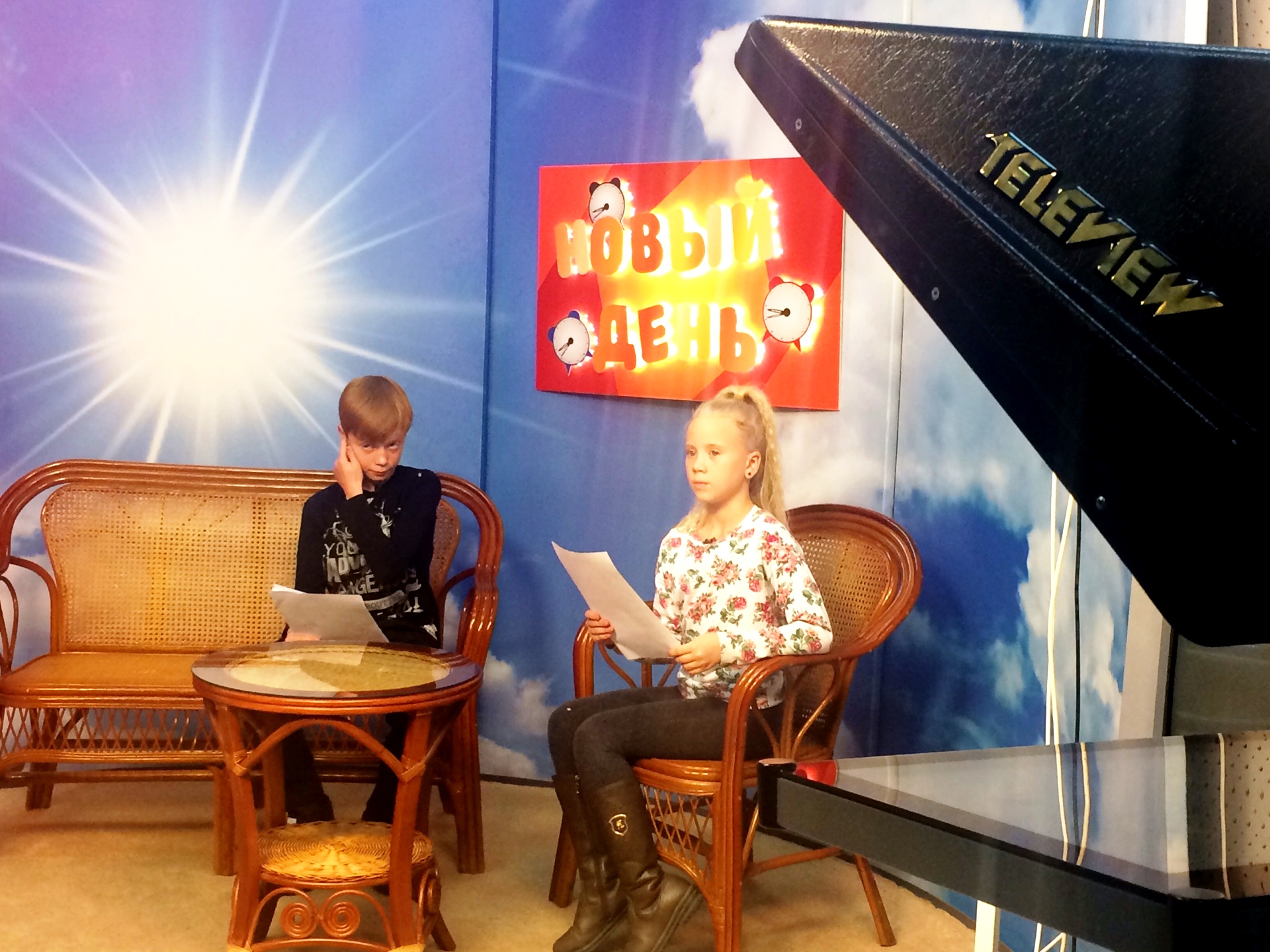 Репетиции, пробы, работа над сценарием) Репетиции, пробы, работа над сценарием)