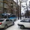 движение из за аварии  переместилось во двор