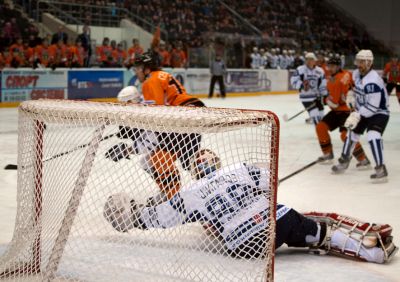 Удар... и мимо Удар... и мимо