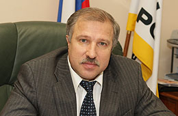 Эдуард Худайнатов