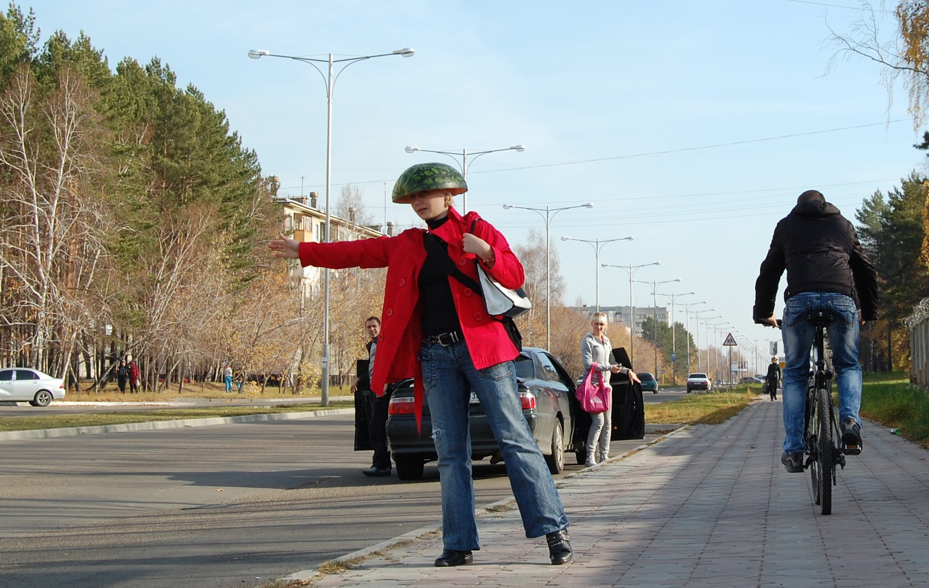 И помни, Золушка, если ты опоздаешь хоть на одну минутку - твоя голова снова в огромный таджикистанский арбуз