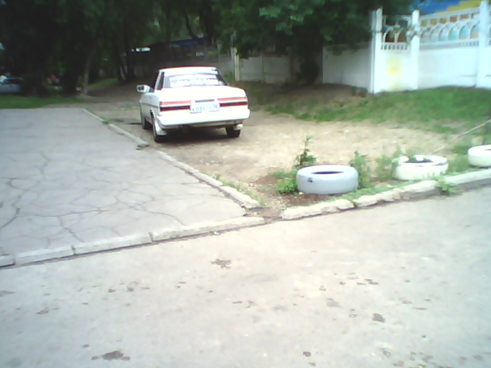 парковка на газоне