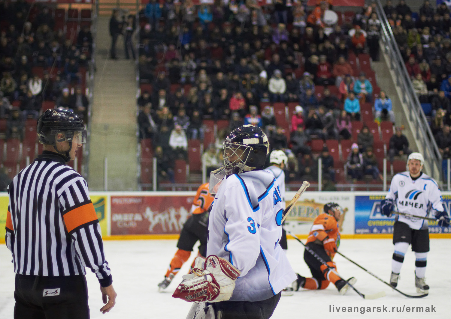 Он сам упал, я видел