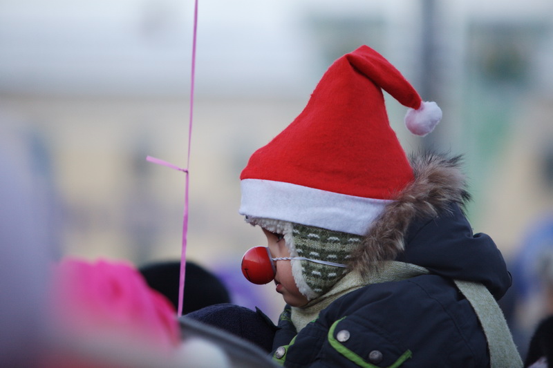 Зрителю скучно или  он просто замерз?!??