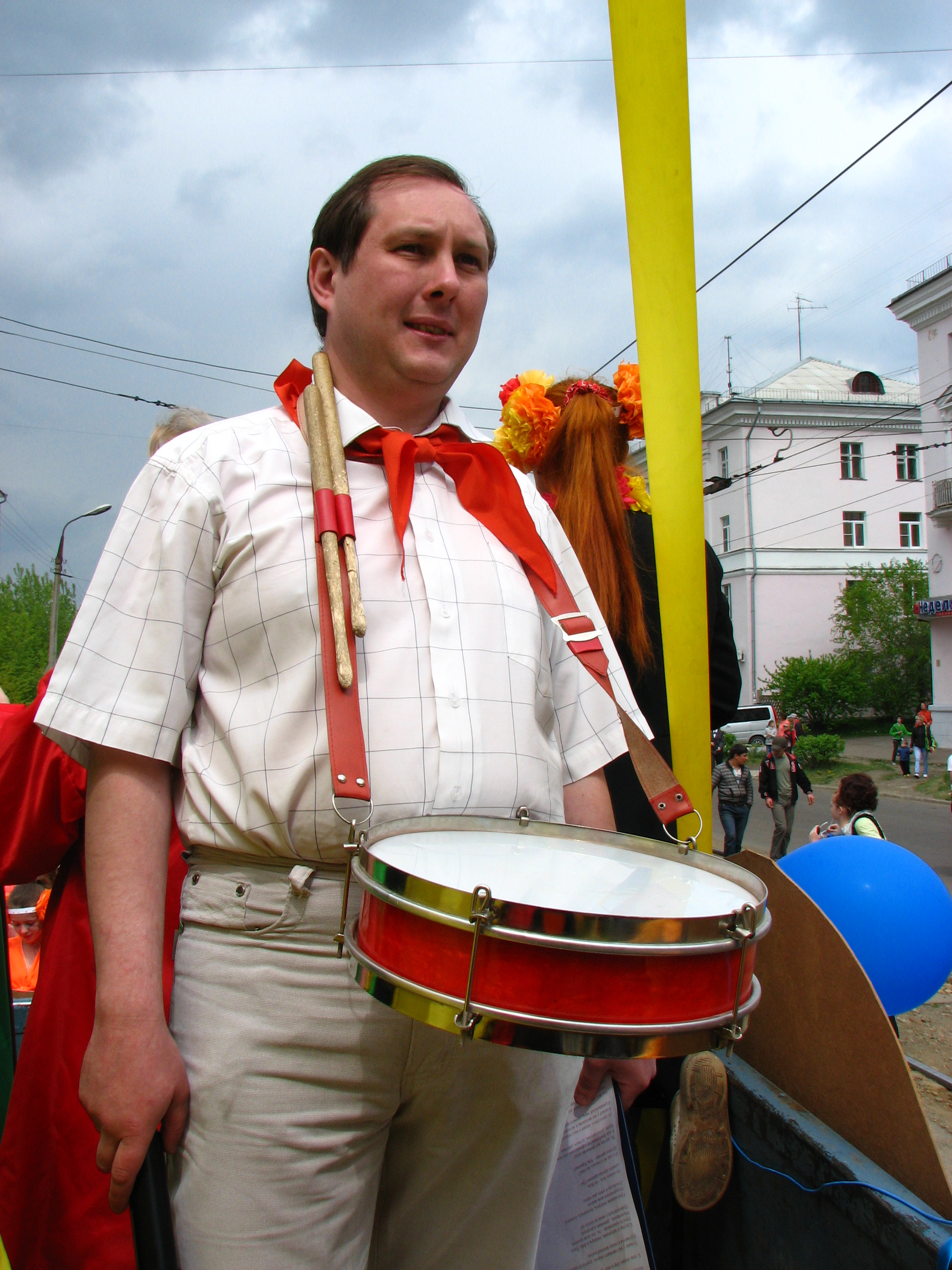 Пионер - всем пример!