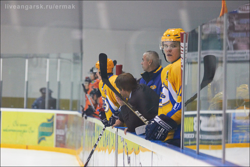 Запасная скамейка "Дизеля"