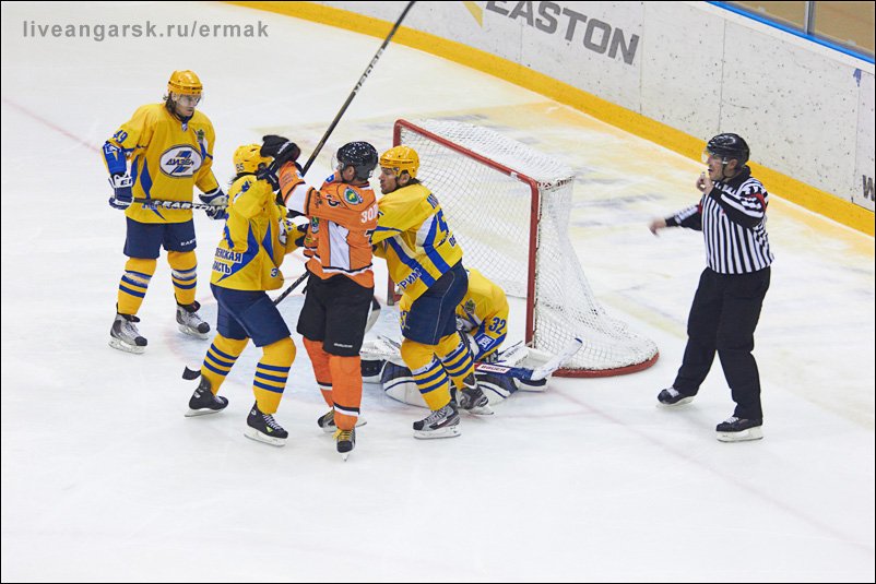 двое на одного