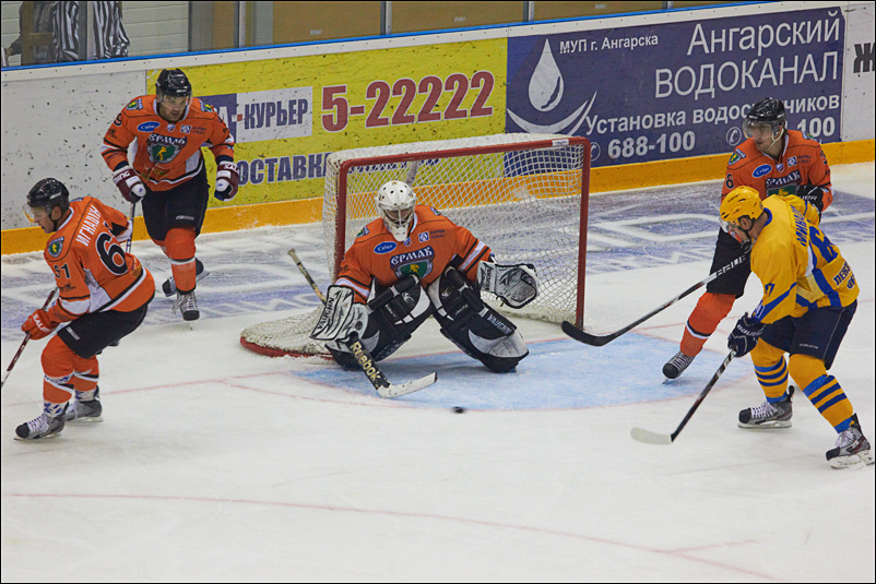 Опять горячо у наших ворот