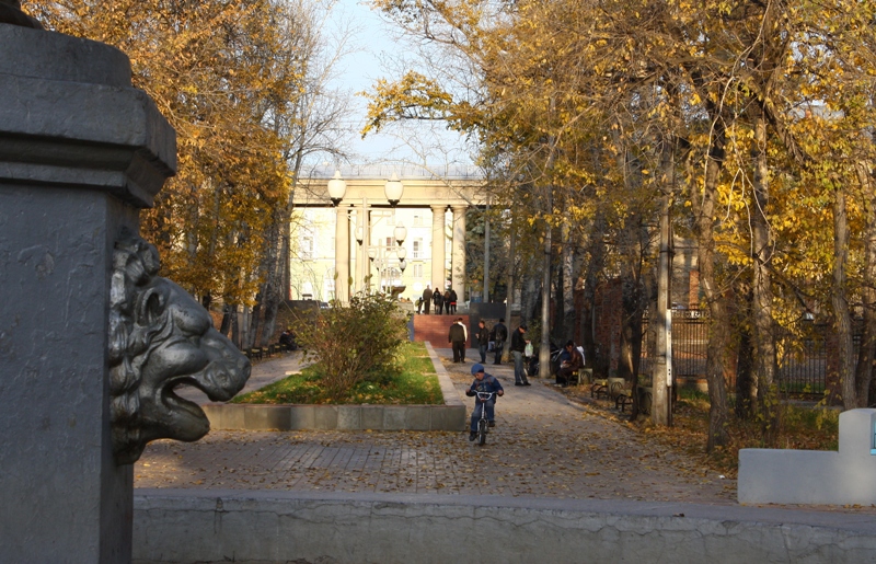 безмолвный страж