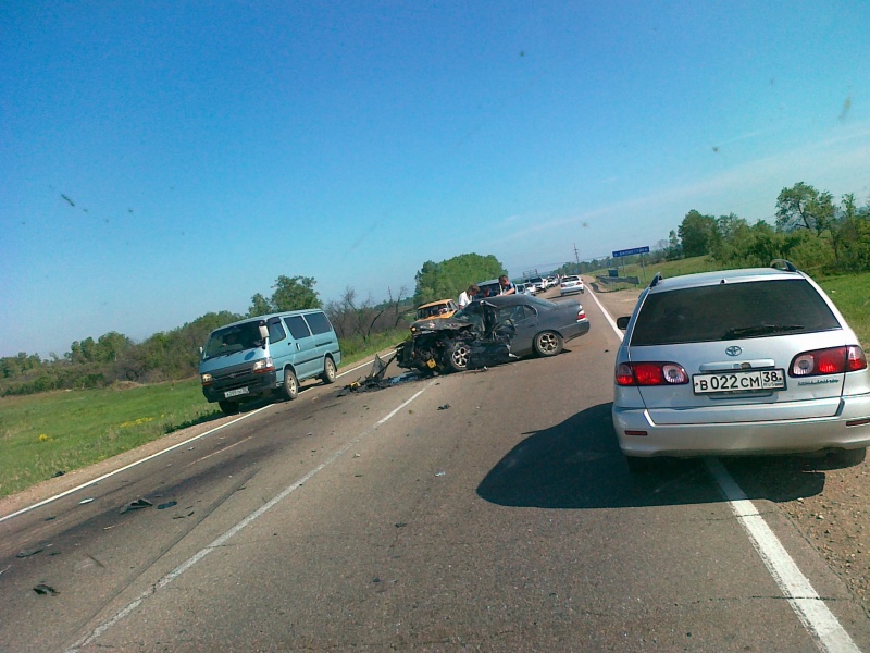 Столкновение Тoyota Corolla и маршрутки в районе Биликтуя
