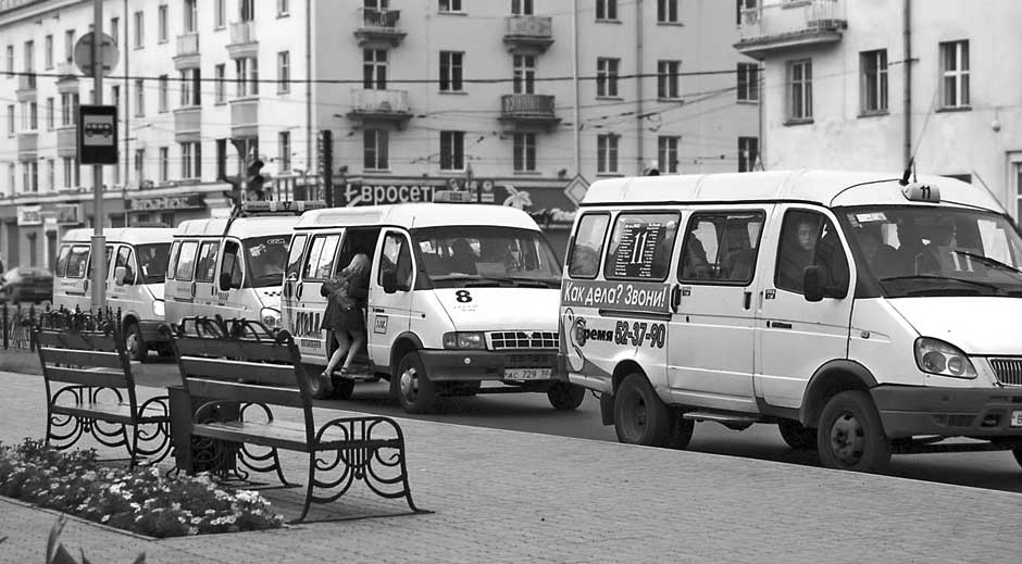 Простым увеличением числа маршруток проблему общественных перевозок не решить