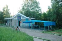 Кафе «Медведь» в парке ДК «Современник» не боится никого: сам президент тут не указ - торгуем водкой, и будем торговать!