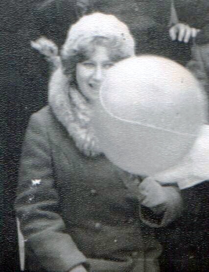 Ноябрь 1976 на демонстрации с цехом КИП