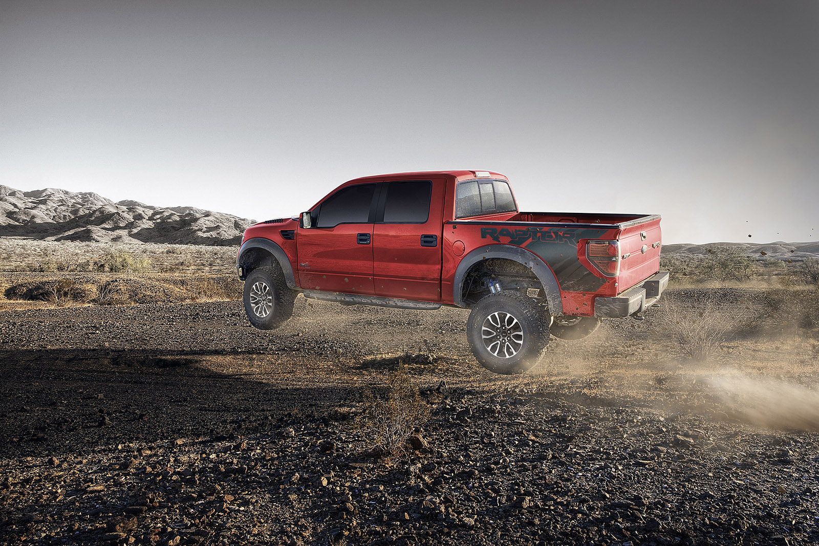 Обновленный пикап FORD F-150 SVT Raptor