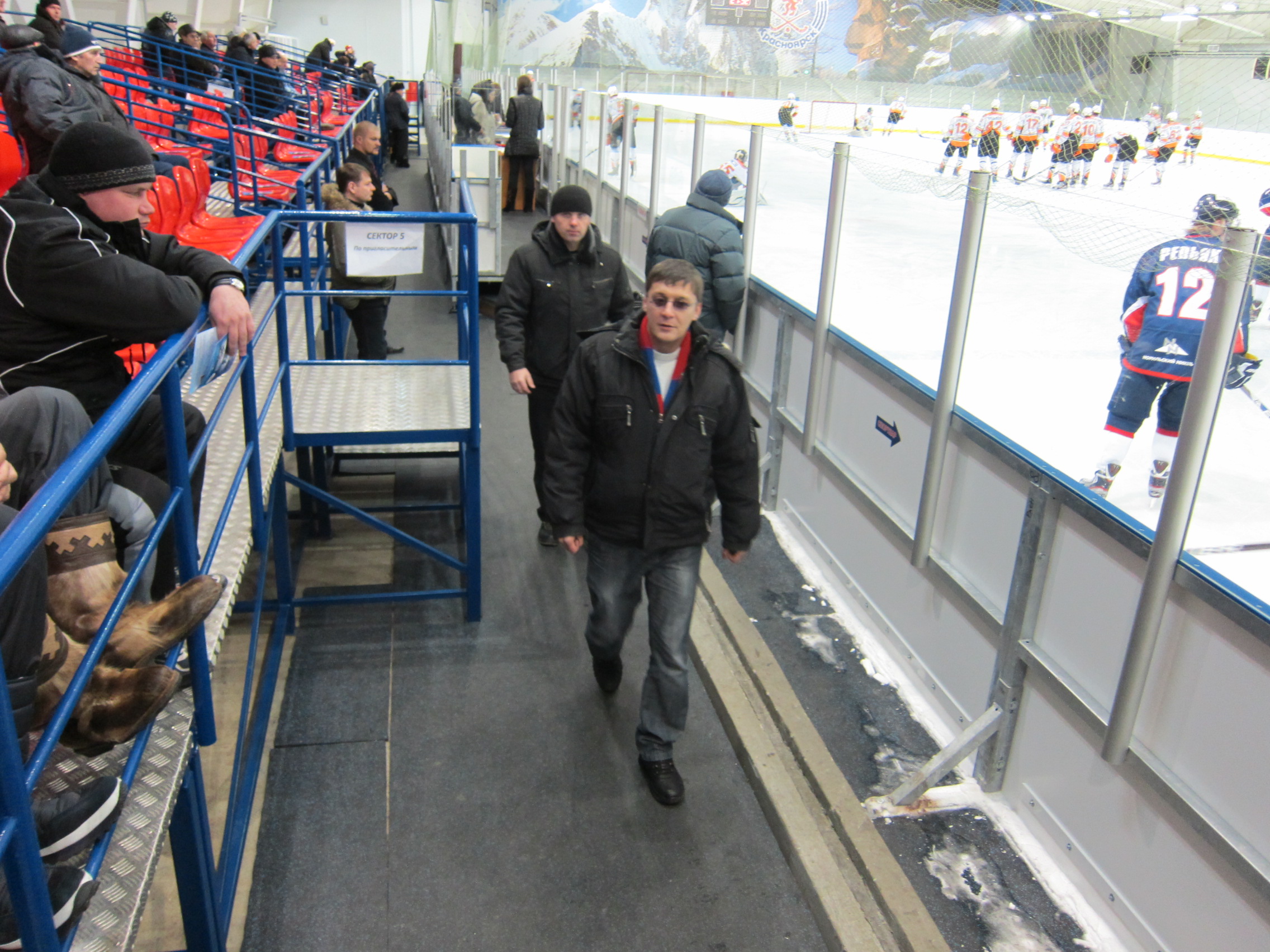 Перед первой игрой - 9