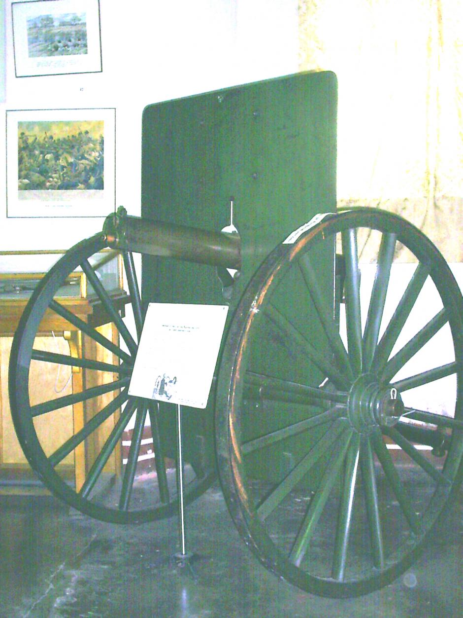 Первый "Мэксим" обр.1889 г. на орудийном лафете