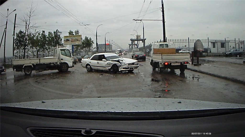 06.07.2011 - ДТП на плотине ГЭС в Иркутске