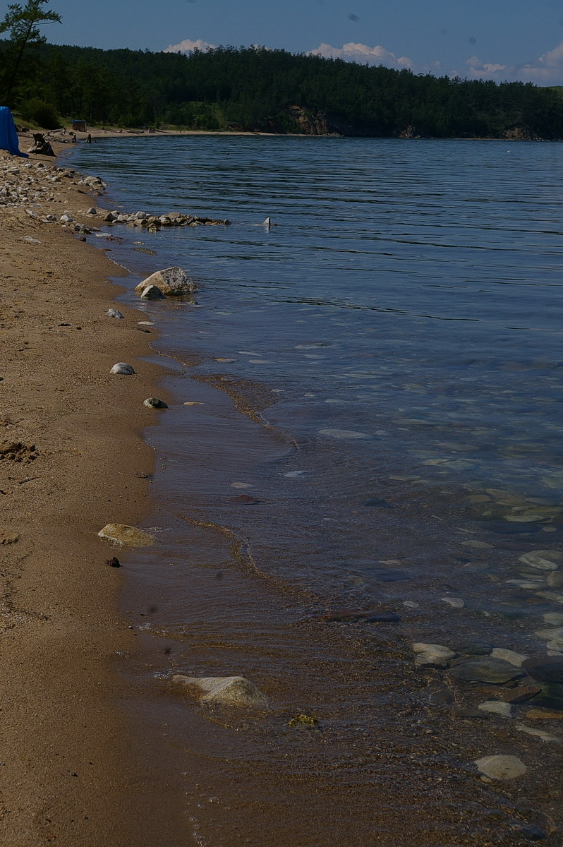 пляж - яблоку негде упасть!