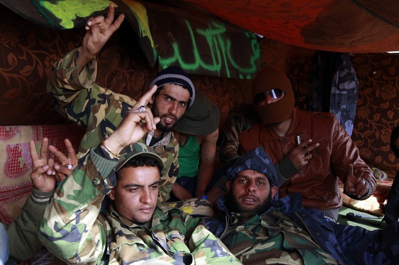 повстанцы-ребелы "дунули"...