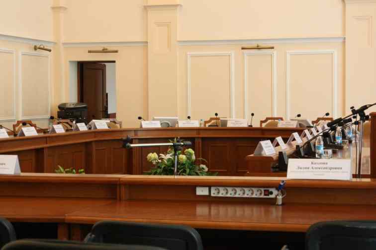 Pustoy zal zasedaniy