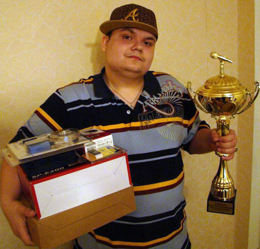 Стихи Сергей Grief ЦВИРКУН пишет со школы, рэп исполняет три года