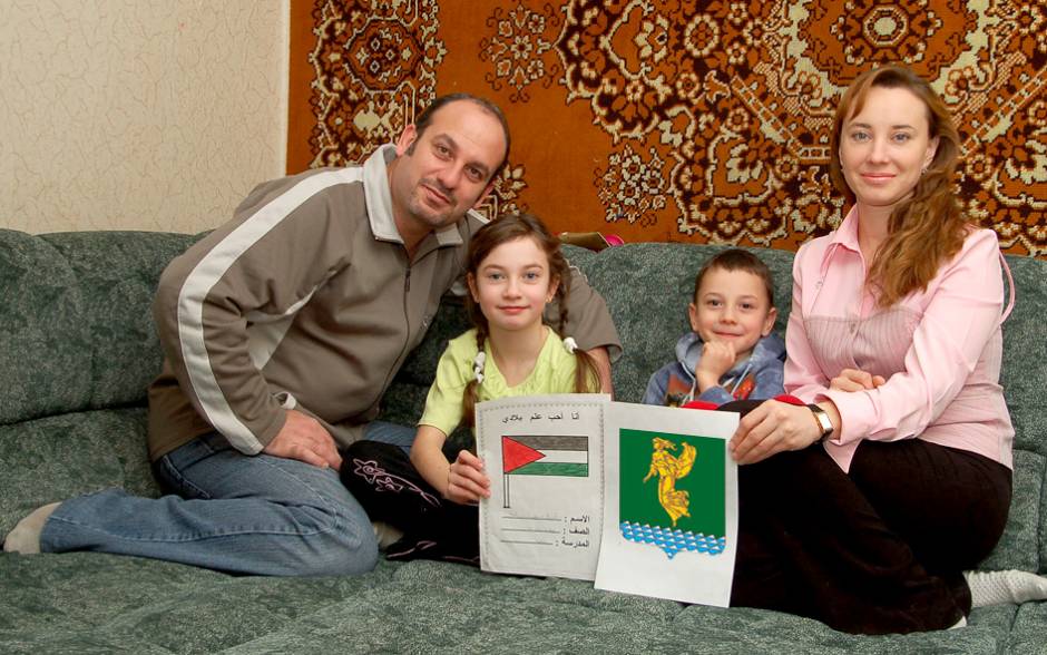 Собхи Шаашаа, его дети Амаль и Ибрагим и жена Лилия решили жить в Ангарске, а о Палестине только думать